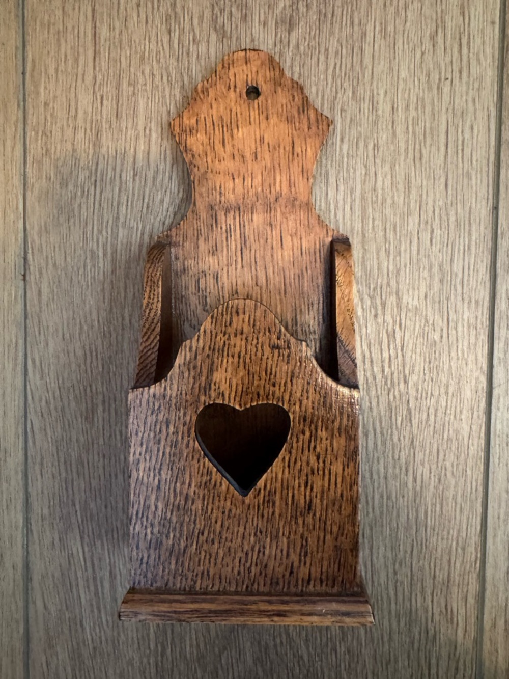 Wooden Heart Cutout Wall Pocket Shelf